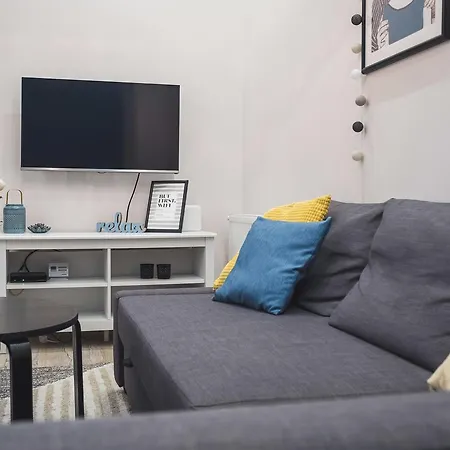 Apartment Cyc